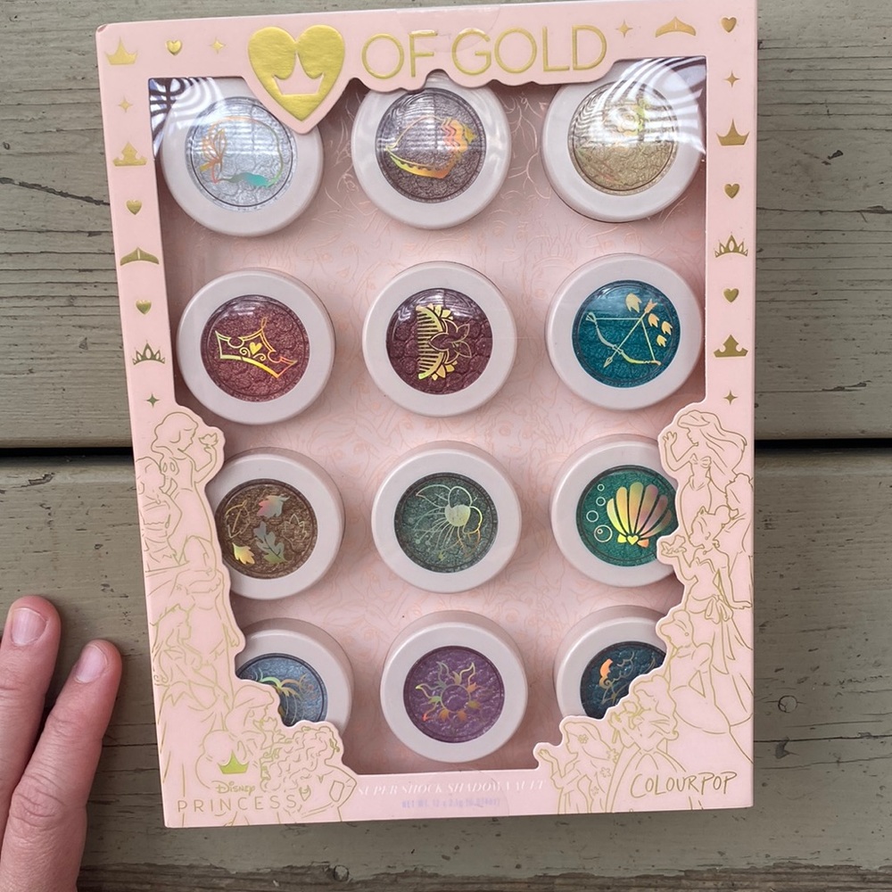 Heart of gold Colourpop Disney Princess eyeshadow collection